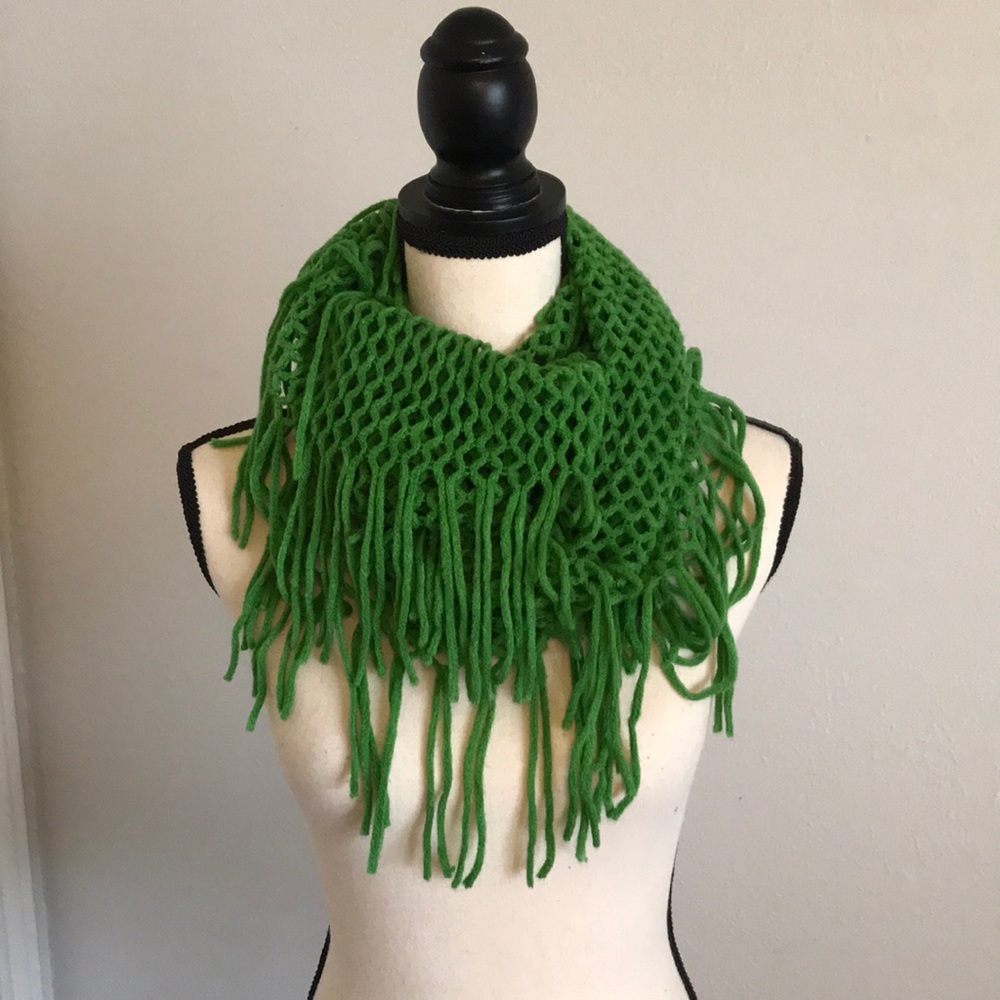 Fringe infinity scarf, OS